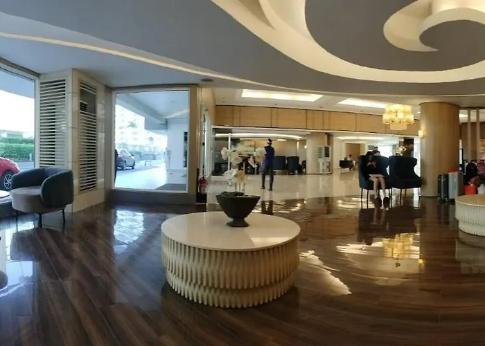 Estor Staycation